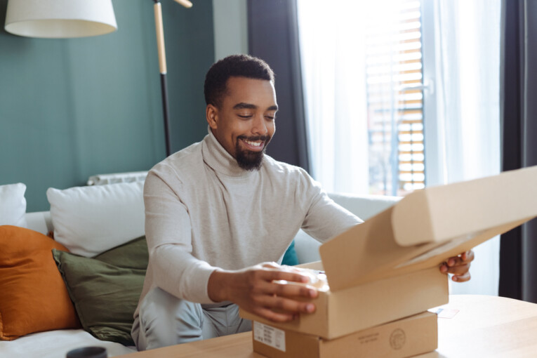 Scale Subscription Fulfillment Like a Pro: 5 Tips to Keep Customers Happy